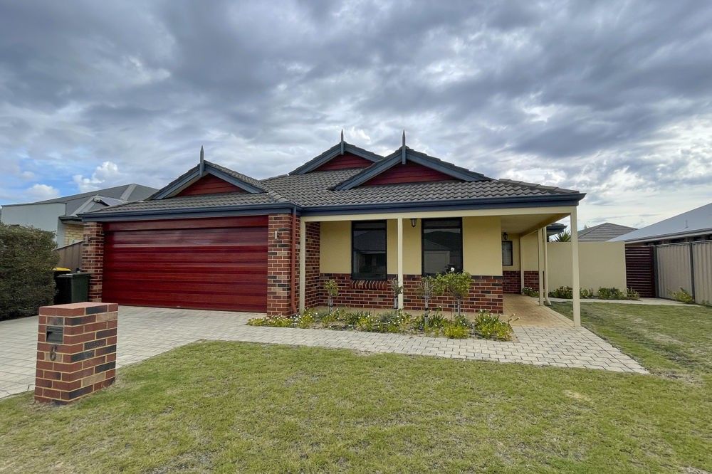 4 bedrooms House in 6 Kinnear Trail BYFORD WA, 6122