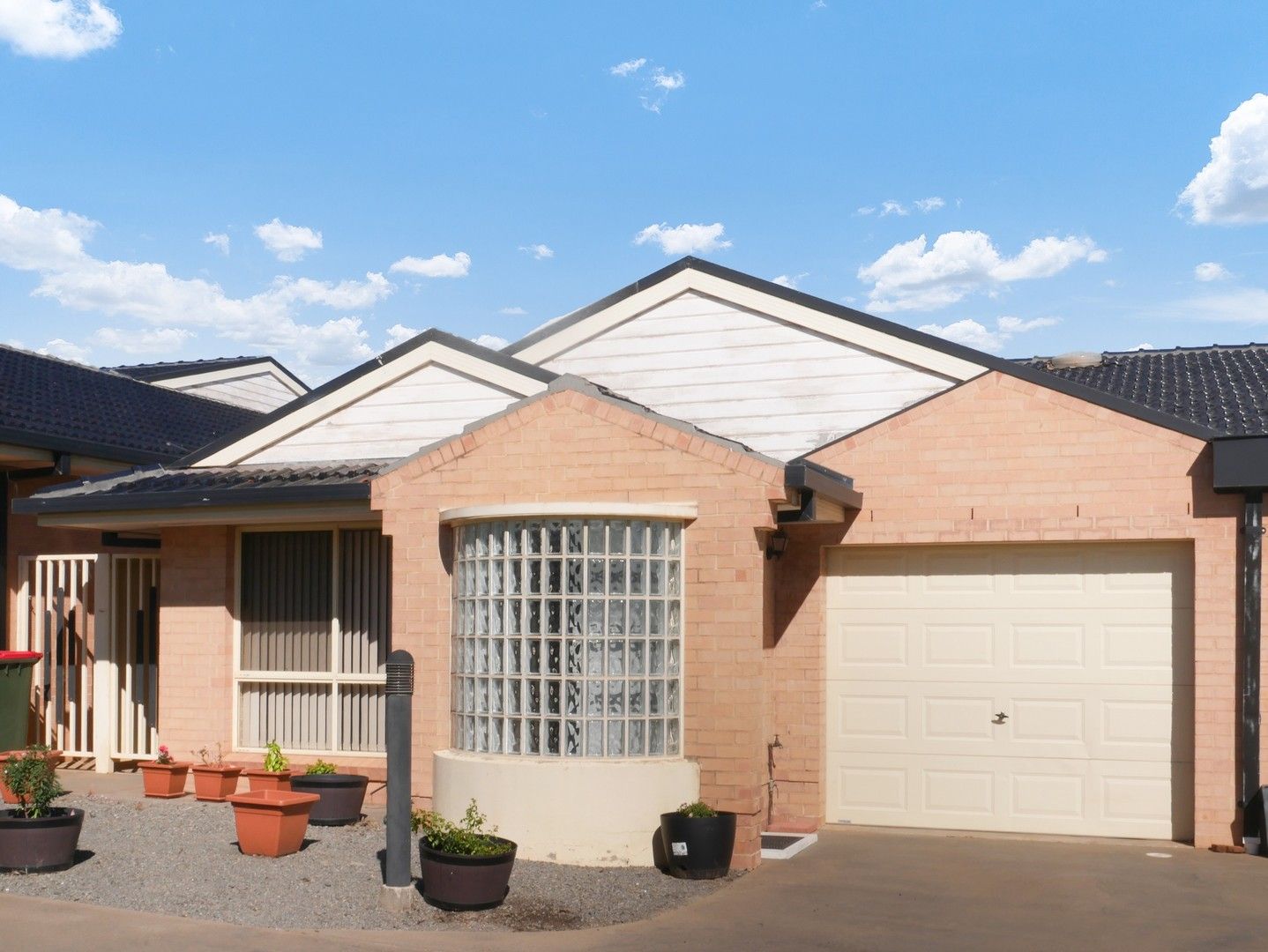 2/185 Palm Avenue, Leeton NSW 2705, Image 0