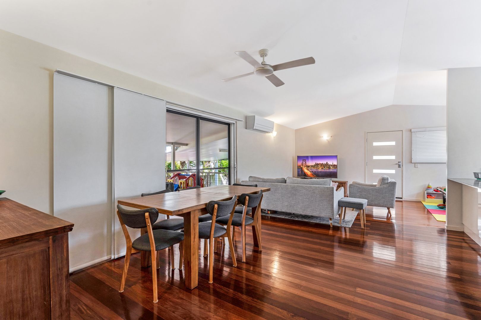 3 bedrooms House in 5 Rickston Street MANLY WEST QLD, 4179