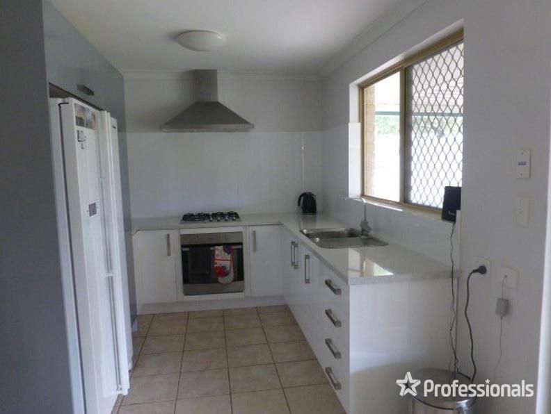 3 bedrooms House in 8 Fysh Place HUNTINGDALE WA, 6110