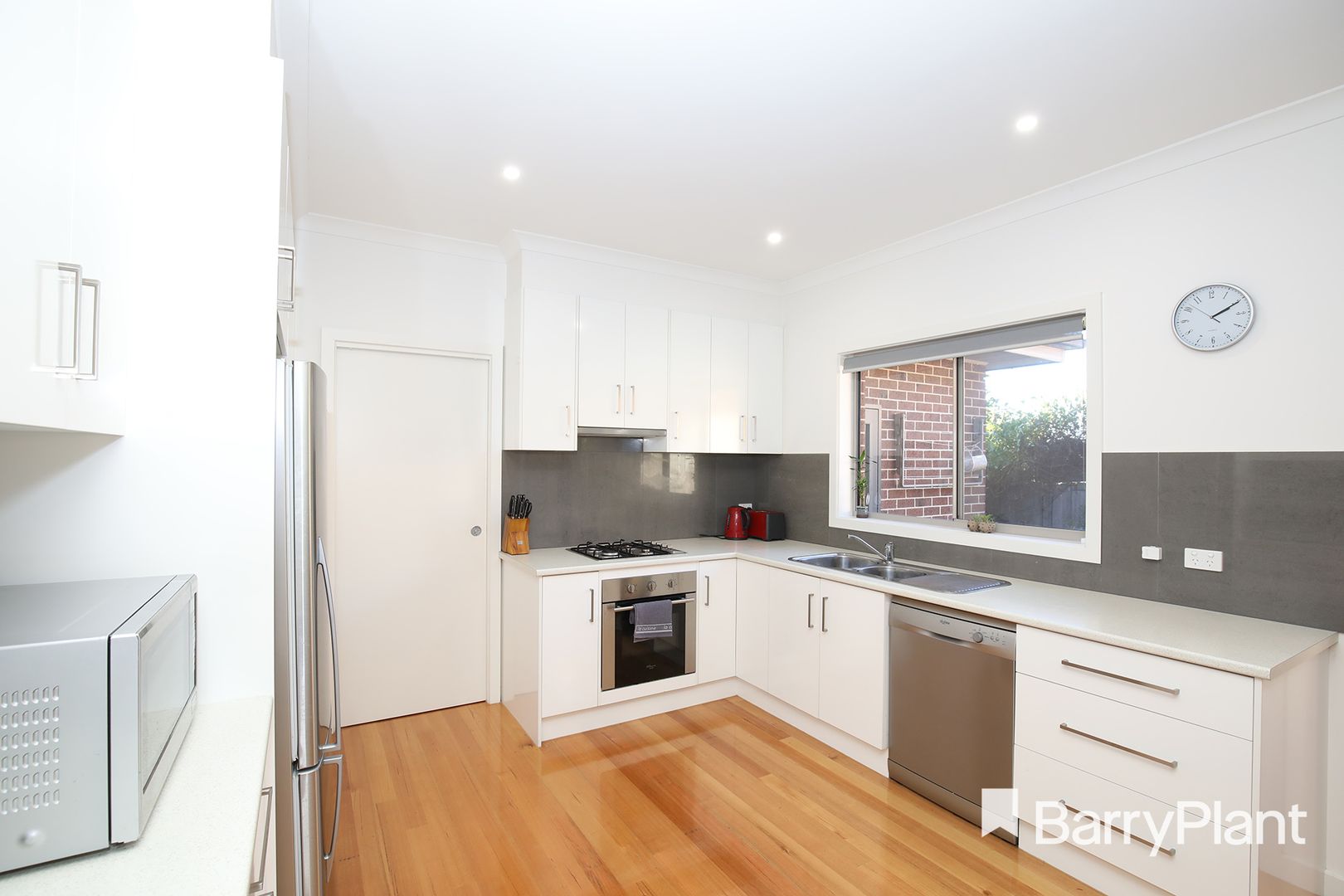 2/9 Stuart Road, Lilydale VIC 3140, Image 2