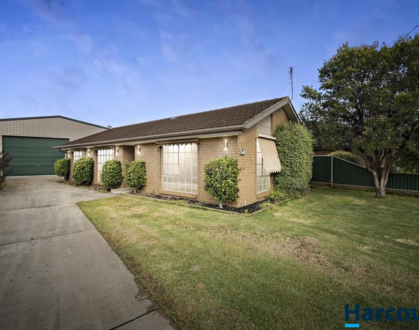 17 Mcdonald Drive, Mitchell Park VIC 3355