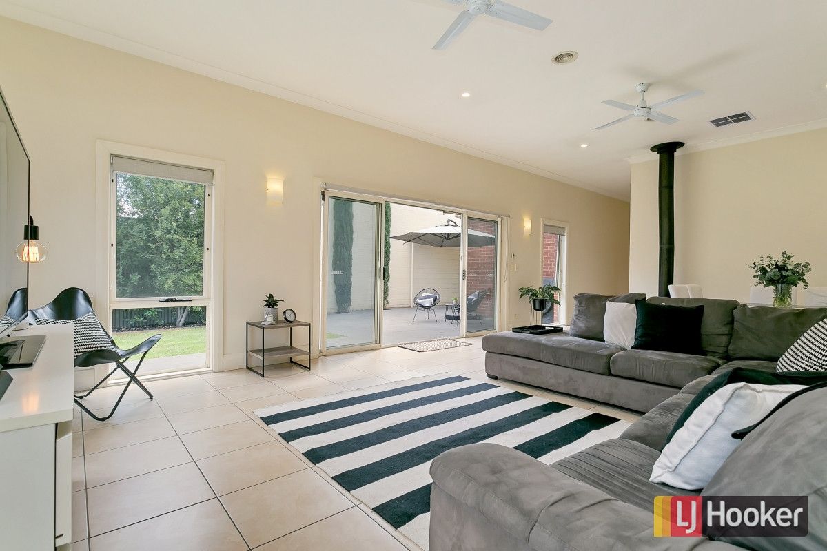 2 Dinwoodie Avenue, Clarence Gardens SA 5039, Image 0