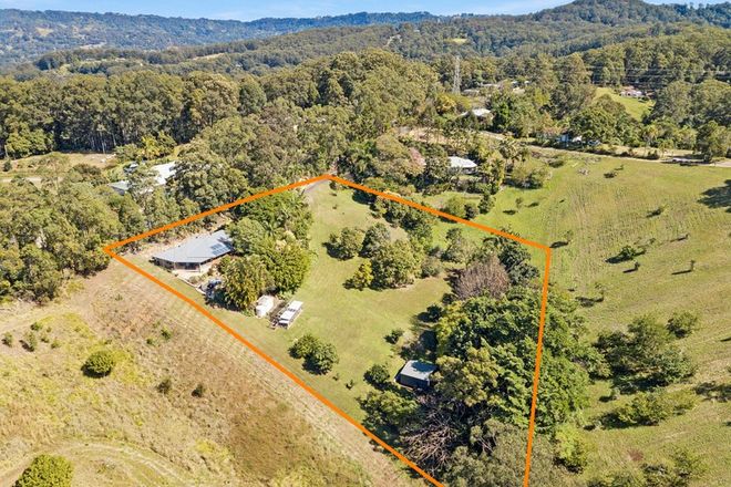 Picture of 33 Towen Mount Rd, TOWEN MOUNTAIN QLD 4560