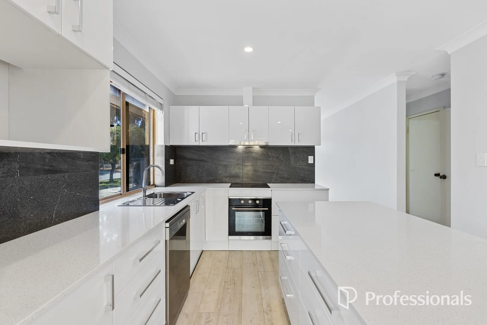 1/22 Mathoura Street, Midland WA 6056