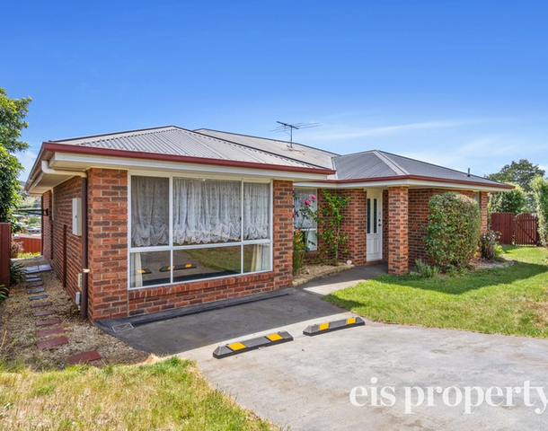 22 Brendan Crescent, Austins Ferry TAS 7011