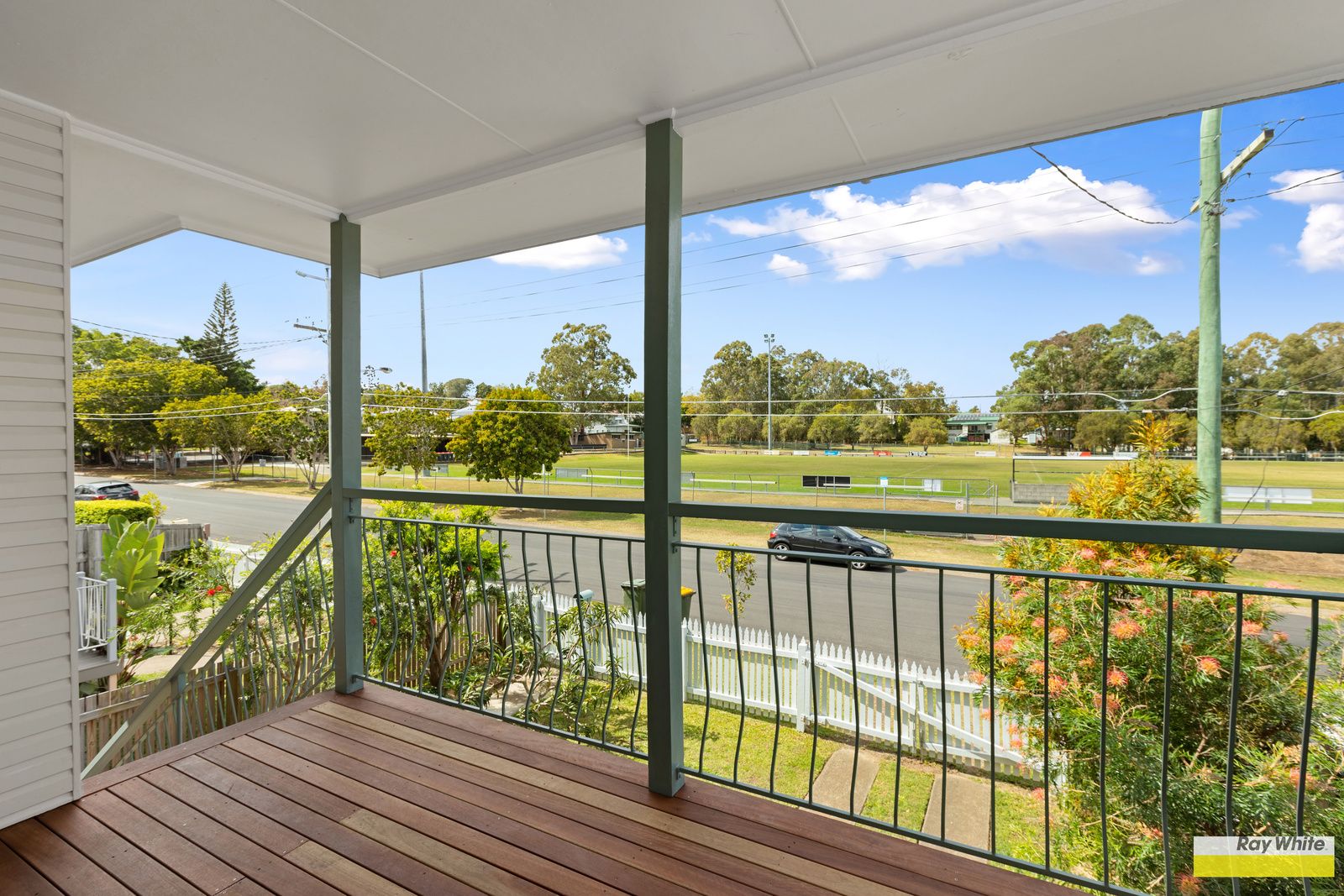 3 bedrooms House in 98 Harold Street HOLLAND PARK QLD, 4121