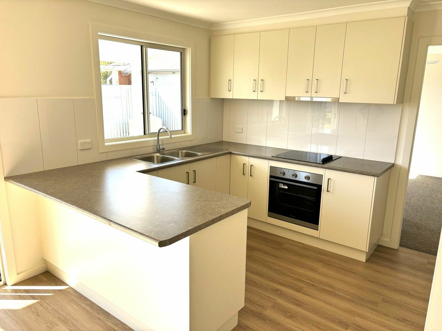 2 bedrooms Apartment / Unit / Flat in 30A Bringagee Street GRIFFITH NSW, 2680