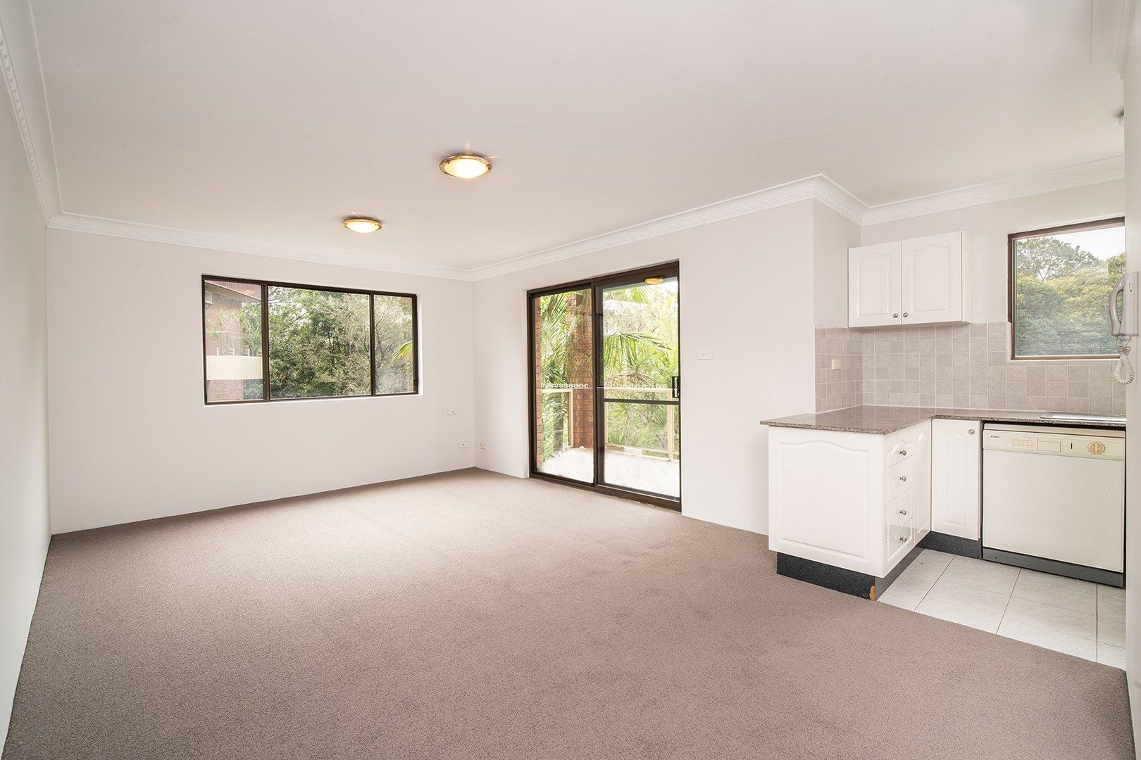 2 bedrooms Apartment / Unit / Flat in 7/2 Fredben Avenue CAMMERAY NSW, 2062
