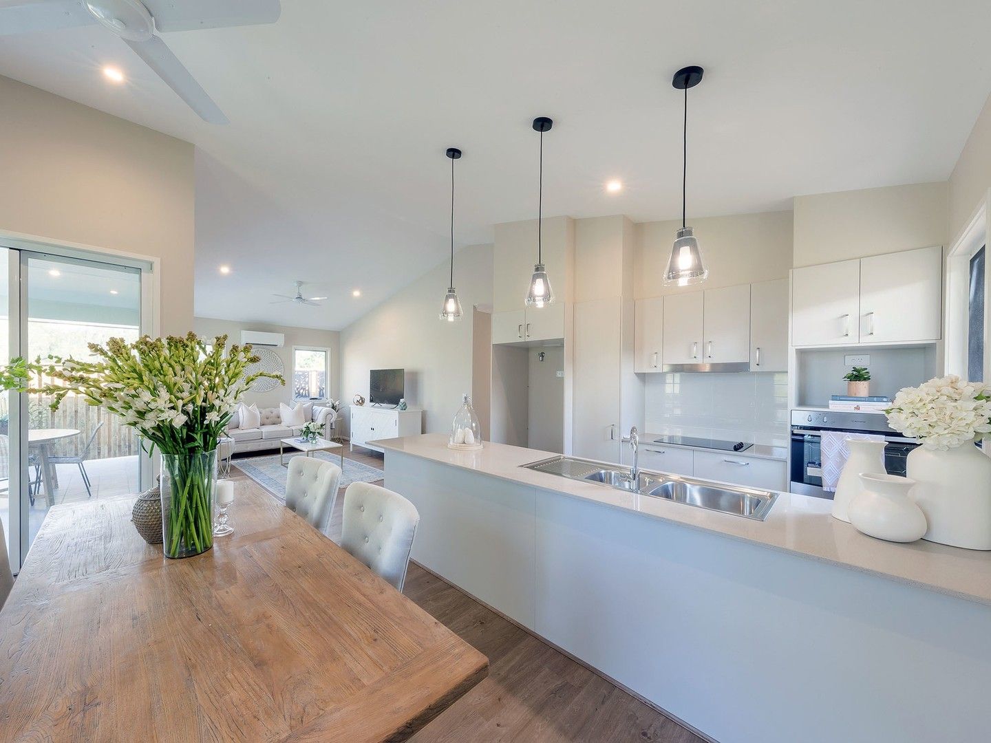 2 bedrooms House in Napa/49 Creek Road BURPENGARY EAST QLD, 4505
