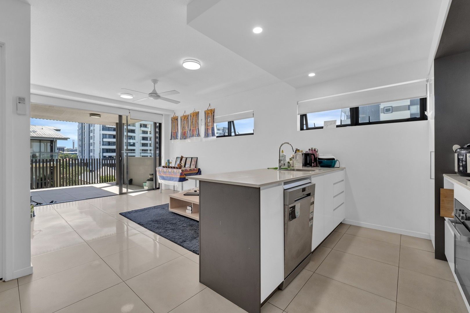 2 bedrooms Apartment / Unit / Flat in 502/37-39 Regent Street WOOLLOONGABBA QLD, 4102