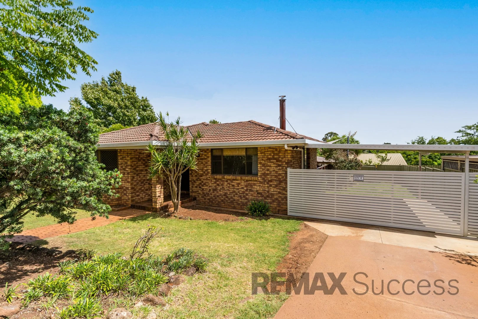 43 Champagne Crescent, Wilsonton Heights QLD 4350