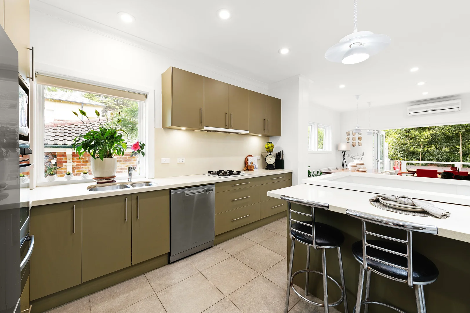 Additional image 5 of 8 Lone Pine Avenue, Chatswood NSW 2067