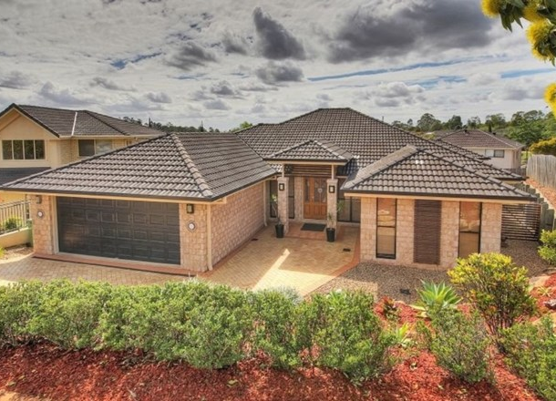 8 The Glade , Underwood QLD 4119