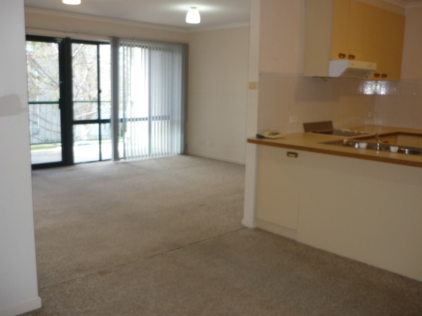 9/10 Ovens Street, Griffith ACT 2603, Image 2