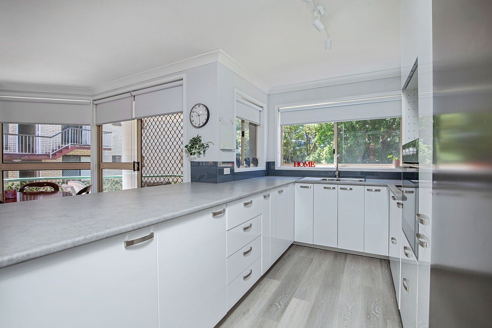 2 bedrooms Apartment / Unit / Flat in 5/61 Bauer Street SOUTHPORT QLD, 4215