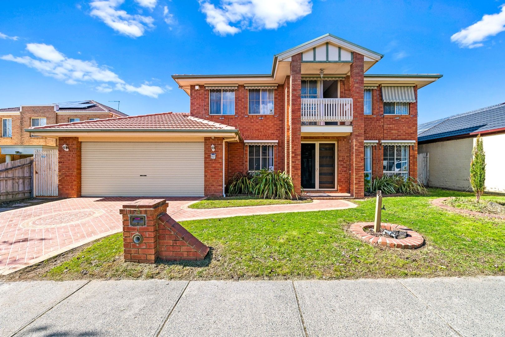 6 bedrooms House in 54 The Promenade NARRE WARREN SOUTH VIC, 3805
