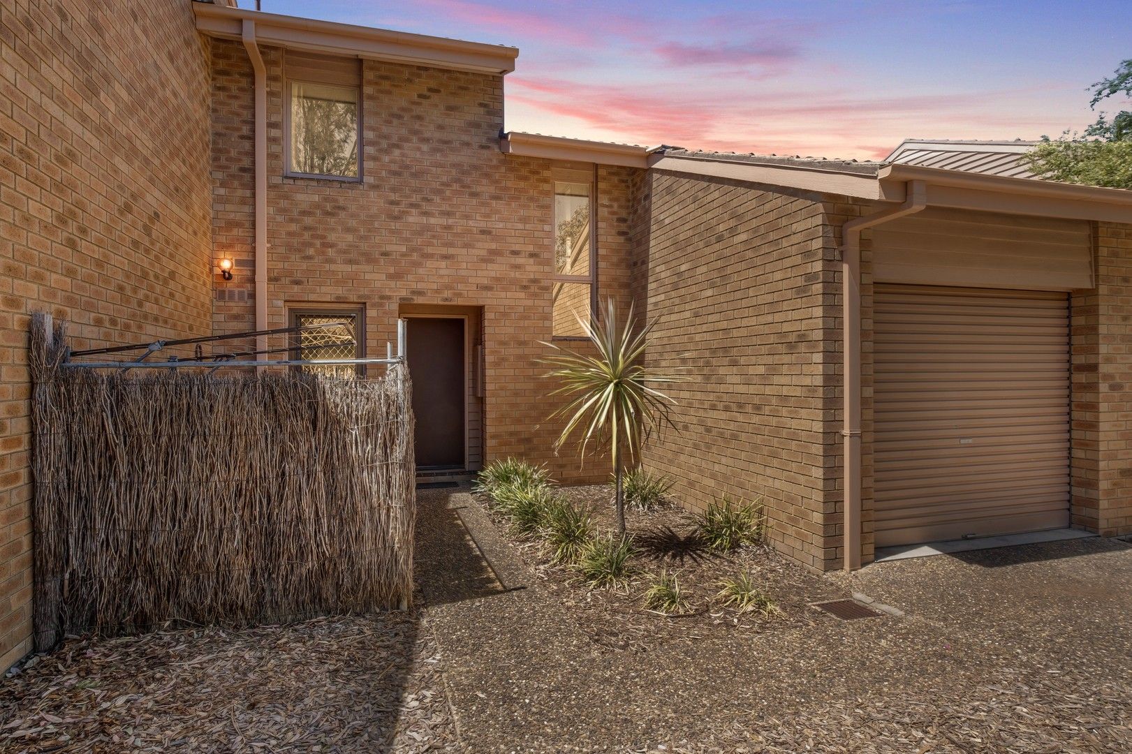 33 Strong Place, Belconnen ACT 2617, Image 1