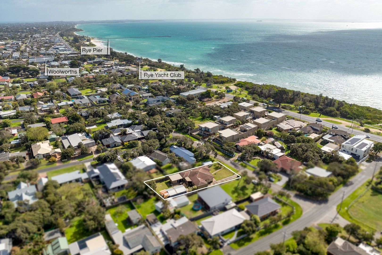 3 bedrooms House in 21 Richardson Street RYE VIC, 3941