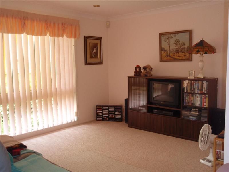 10 Wasshaven Close, Wrights Beach NSW 2540, Image 2