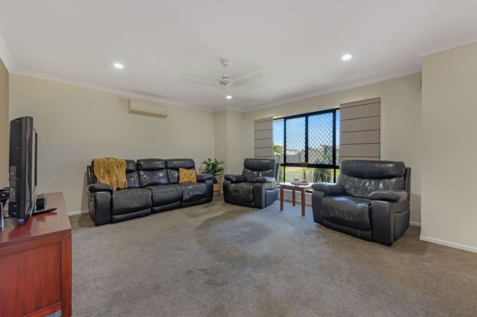 6 Rudd Street, Rural View QLD 4740, Image 1