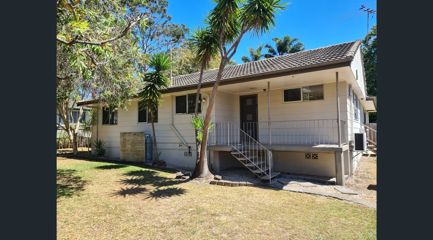 42 Woodlands Dr, Rochedale South QLD 4123