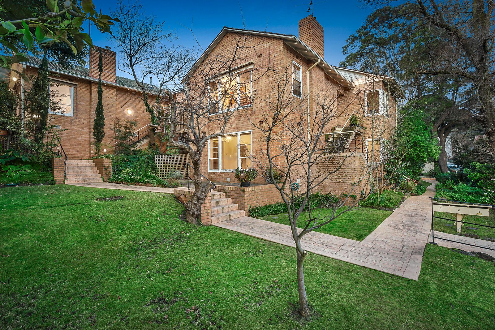 3 bedrooms Apartment / Unit / Flat in 3/43 Coppin Grove HAWTHORN VIC, 3122