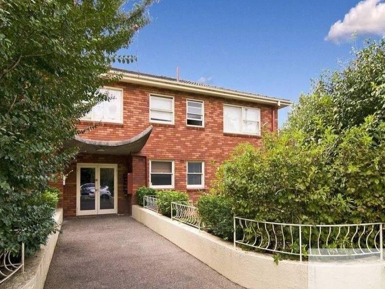 2 bedrooms Apartment / Unit / Flat in 1/188-190 Longueville Road LANE COVE NSW, 2066