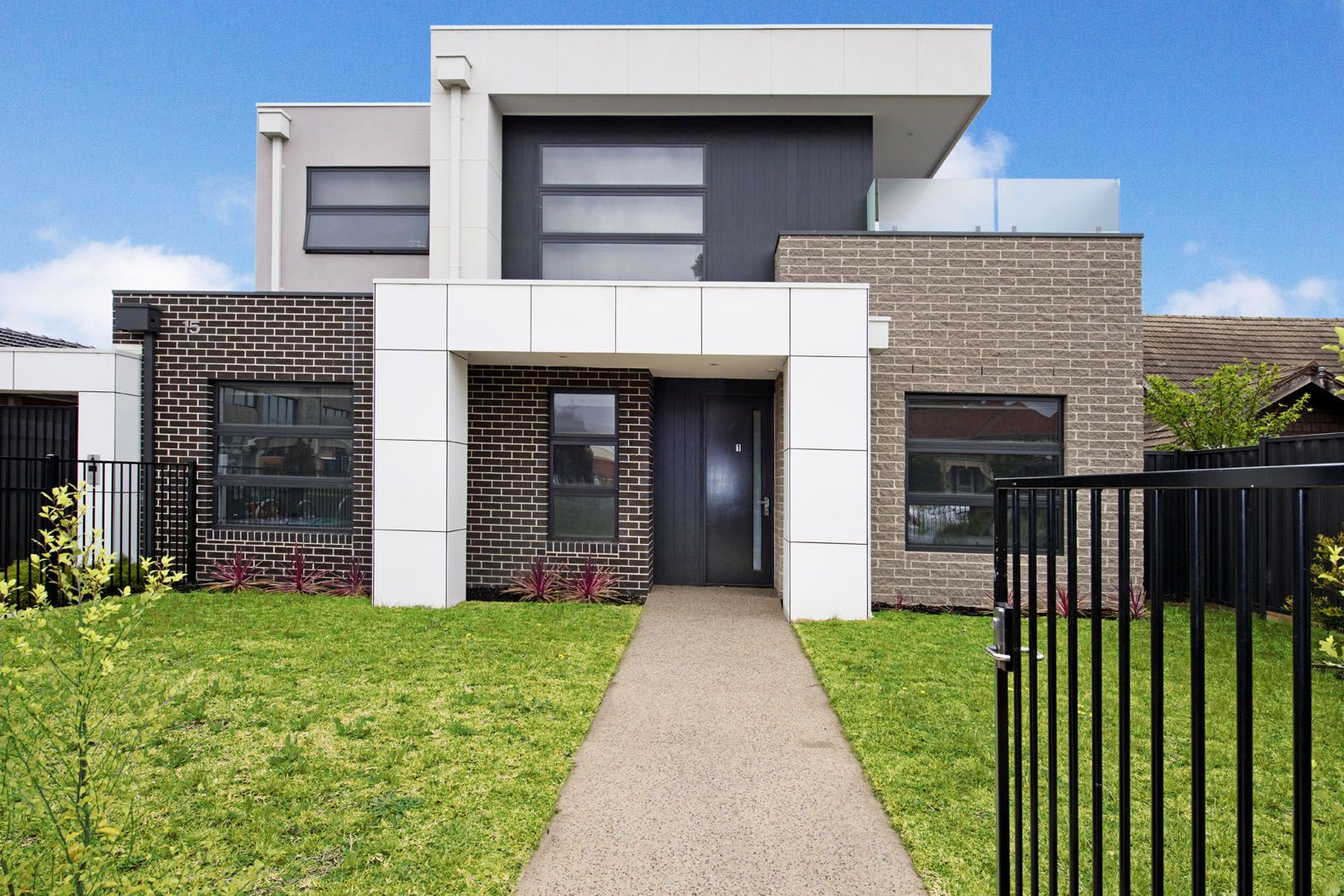 1/15 Clifton Grove, Preston Property History & Address Research Domain