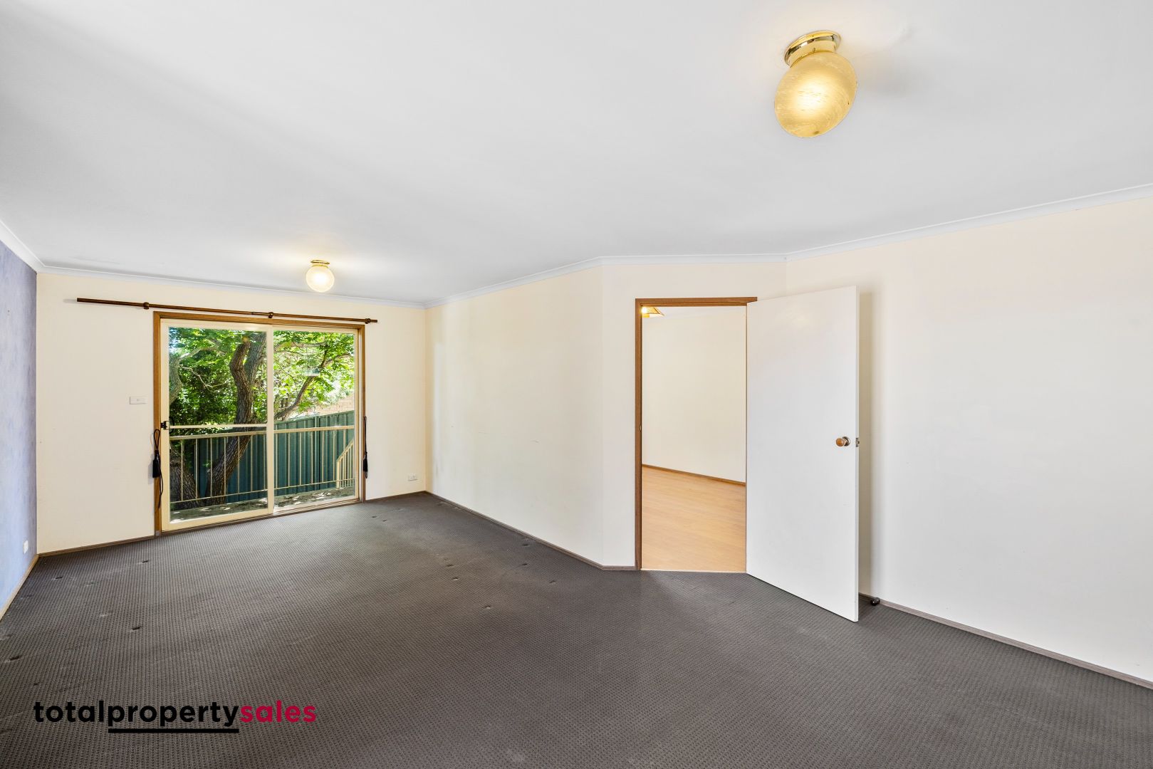 11/11 Derrington Crescent, Bonython ACT 2905, Image 1