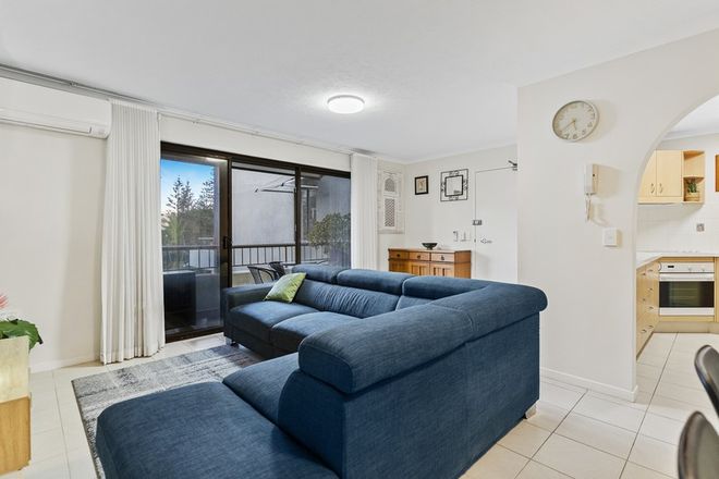 17/22 Second Avenue Broadbeach 4218 - Image 5