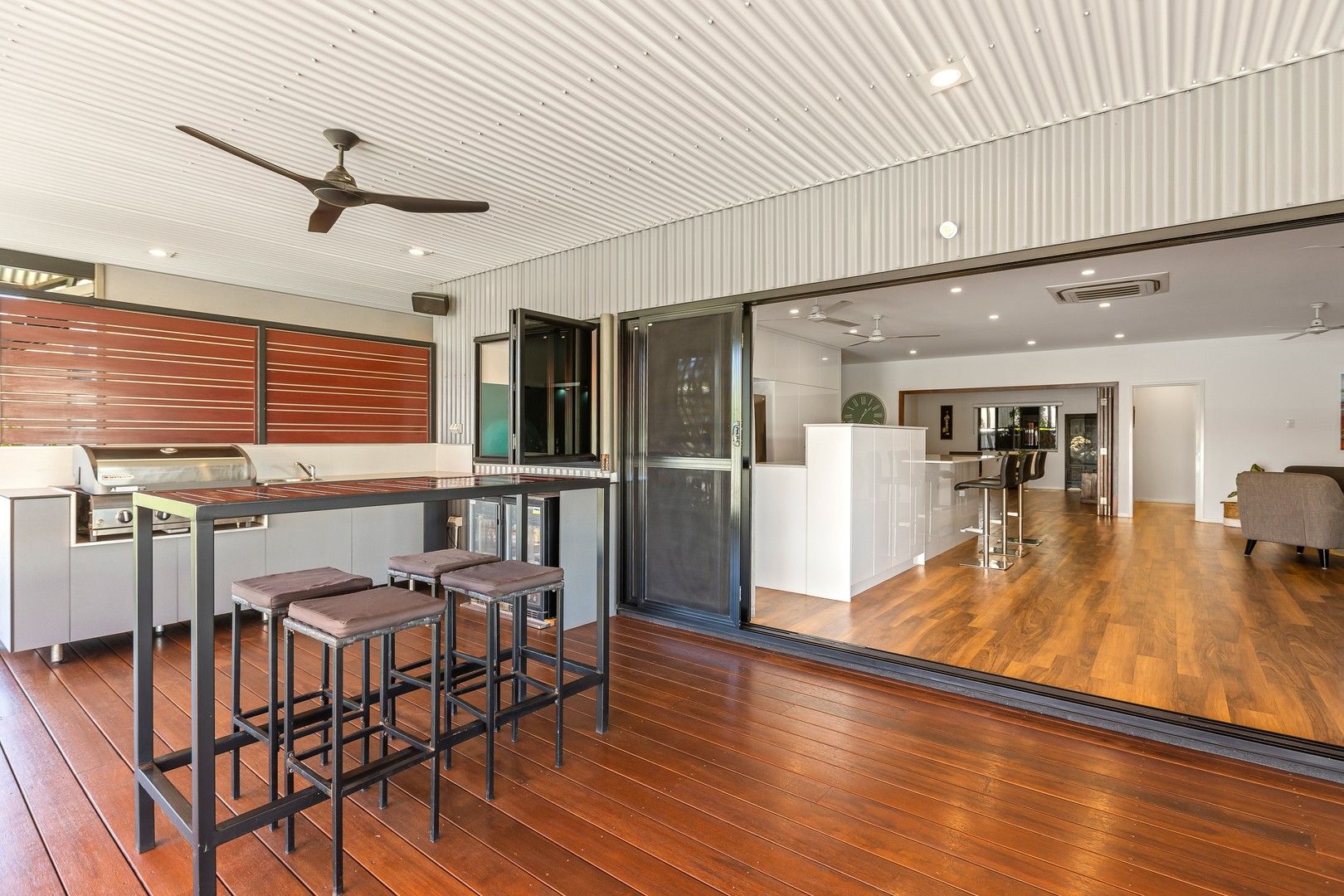 2 bedrooms House in 14 Frangipani Drive CABLE BEACH WA, 6726