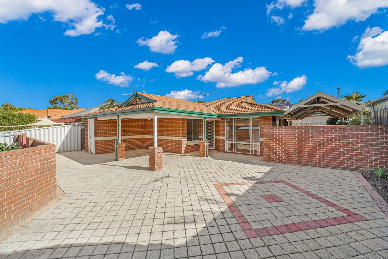 3 bedrooms House in 195A Huntriss Road DOUBLEVIEW WA, 6018