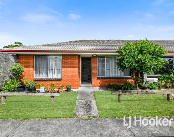 2/9 Bride Avenue, Hampton Park VIC 3976