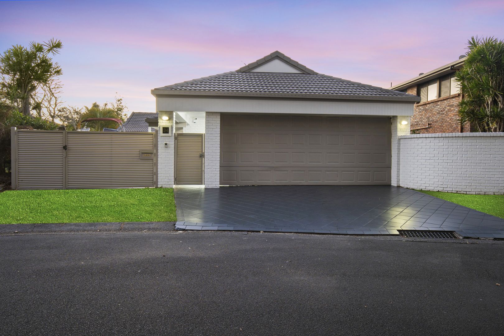 34 Coolong Crescent, Carrara QLD 4211, Image 1