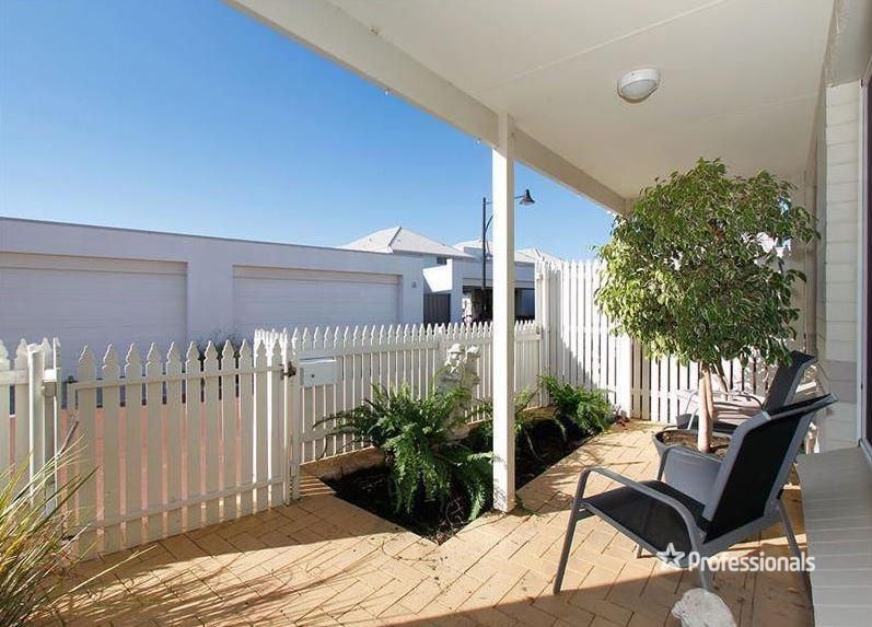 3 bedrooms House in 2 Shell Lane BUTLER WA, 6036