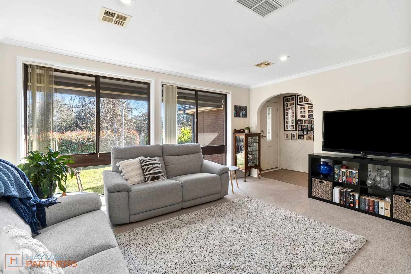 8 O'Meara Place, Gowrie ACT 2904, Image 2