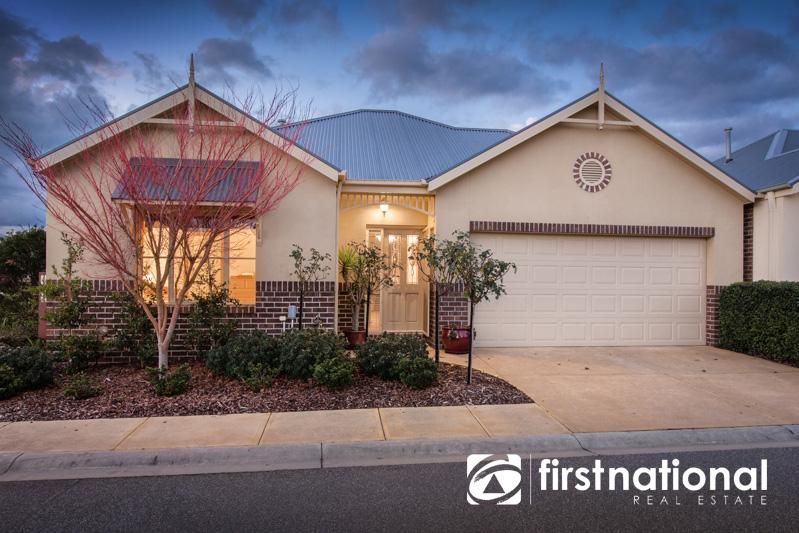 13/1 Malouf Court, PAKENHAM VIC 3810, Image 0