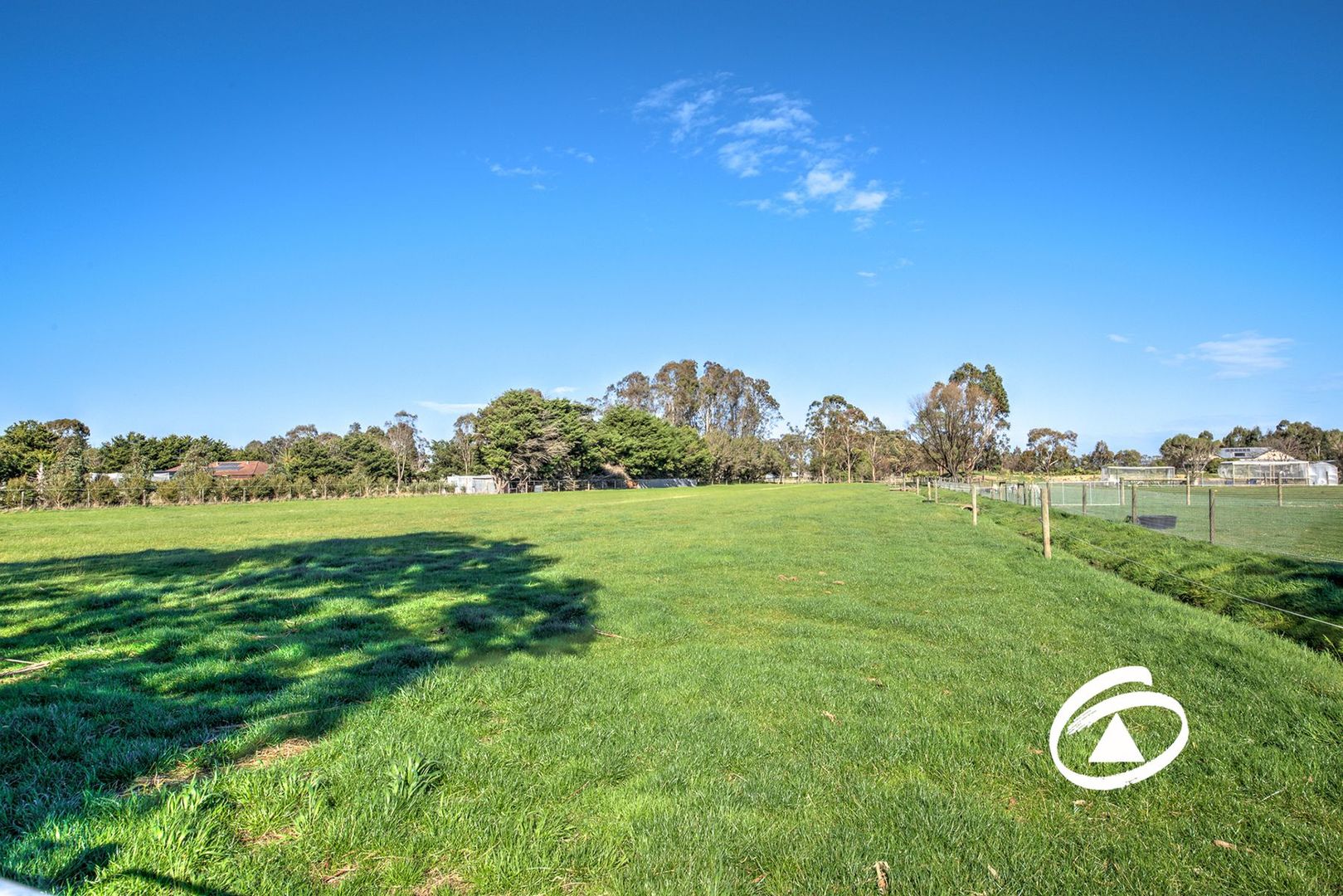 16 Latta Road, Nar Nar Goon VIC 3812, Image 2