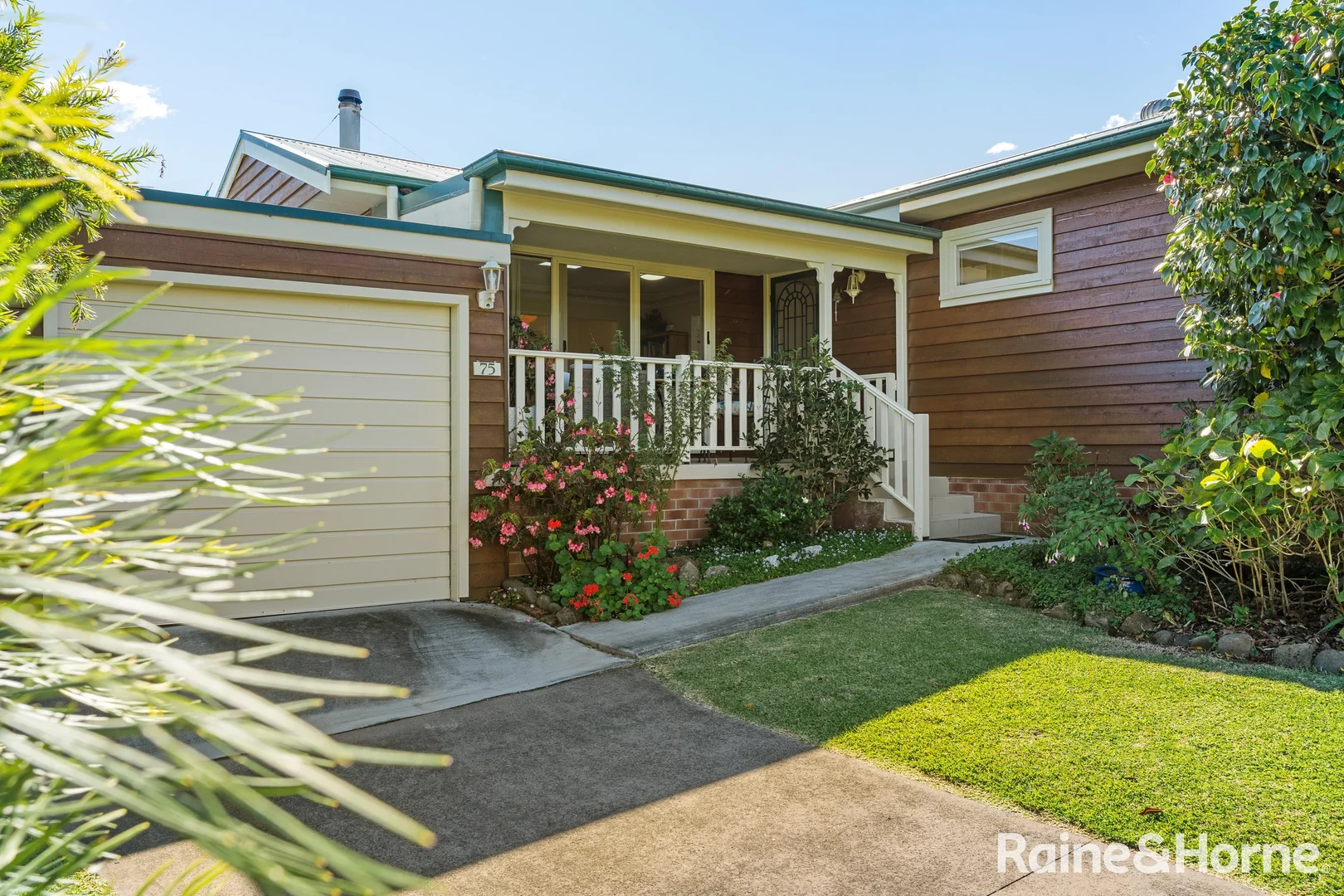 Additional image 3 of 75 Carroll Avenue, Mollymook Beach NSW 2539