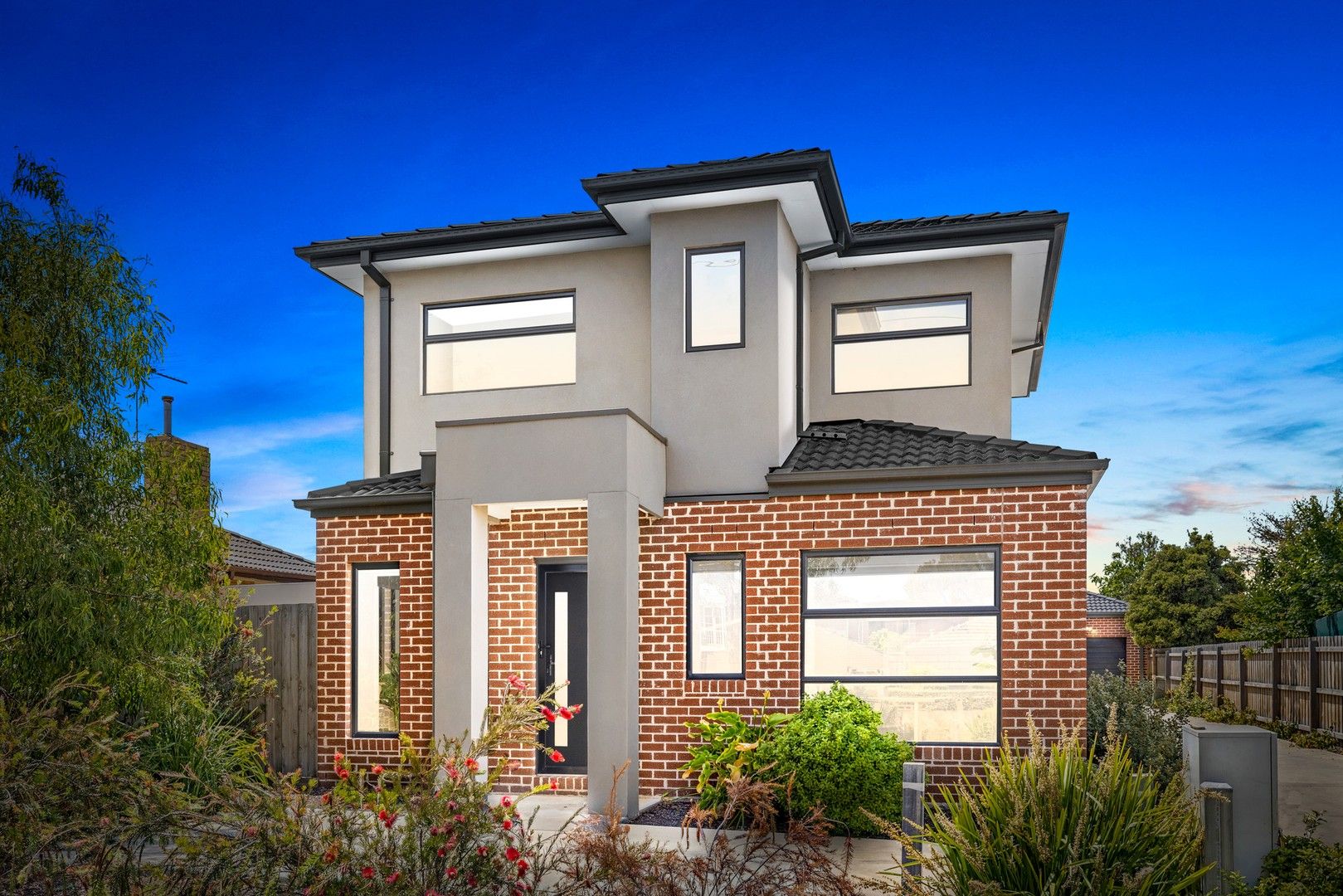 3 bedrooms Townhouse in 1/196 Milleara Road KEILOR EAST VIC, 3033