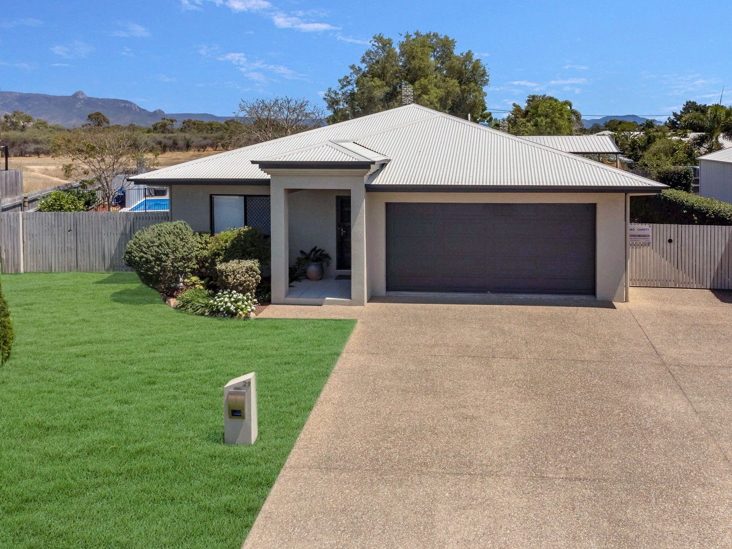 29 Heather Avenue, Rasmussen QLD 4815, Image 0