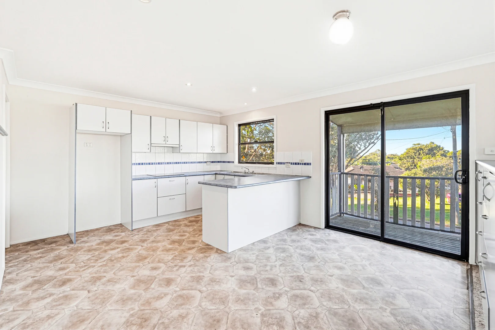 Additional image 4 of 2/58 Marquesa Crescent, Lethbridge Park NSW 2770