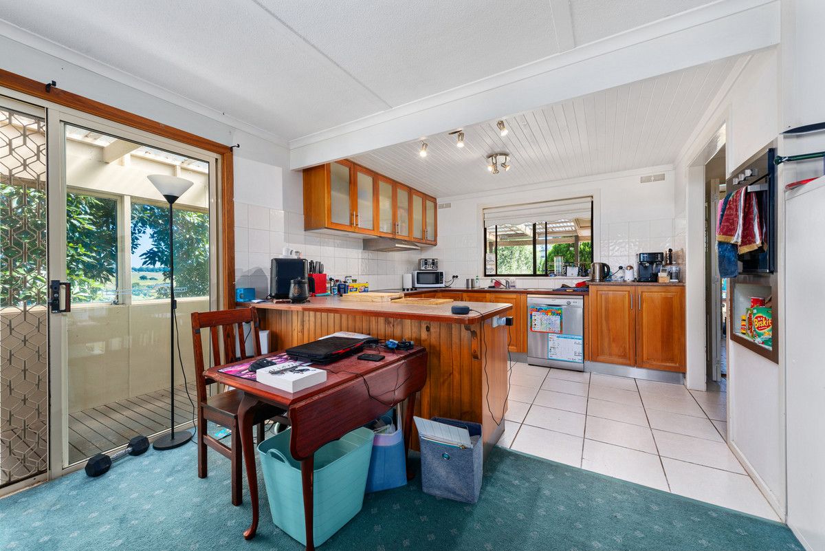 11 Ocean View Parade, Lakes Entrance VIC 3909 Domain