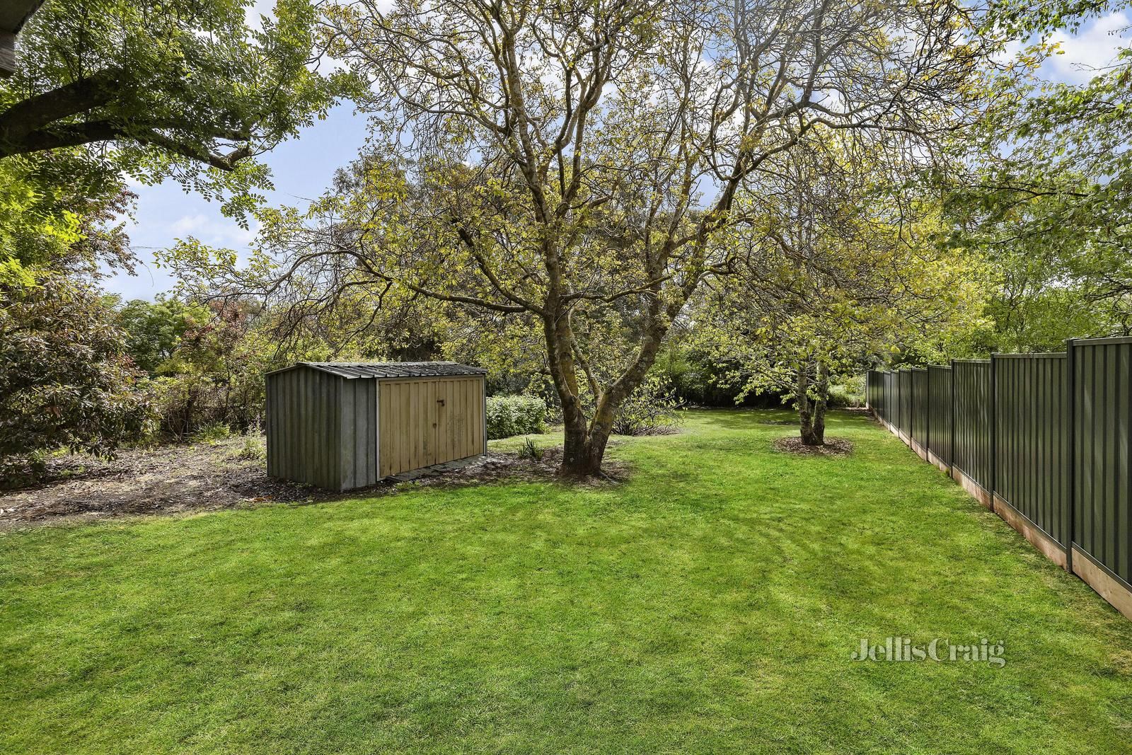 19 Sullivan Street, Daylesford VIC 3460, Image 2