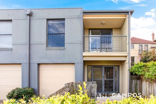 Picture of 1/1 Woodbine Street, MAYFIELD NSW 2304