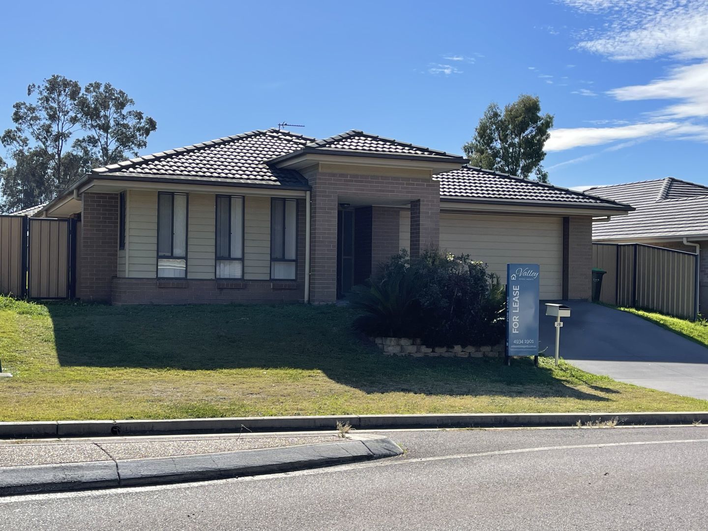 28 Trebbiano Drive, Cessnock NSW 2325, Image 2