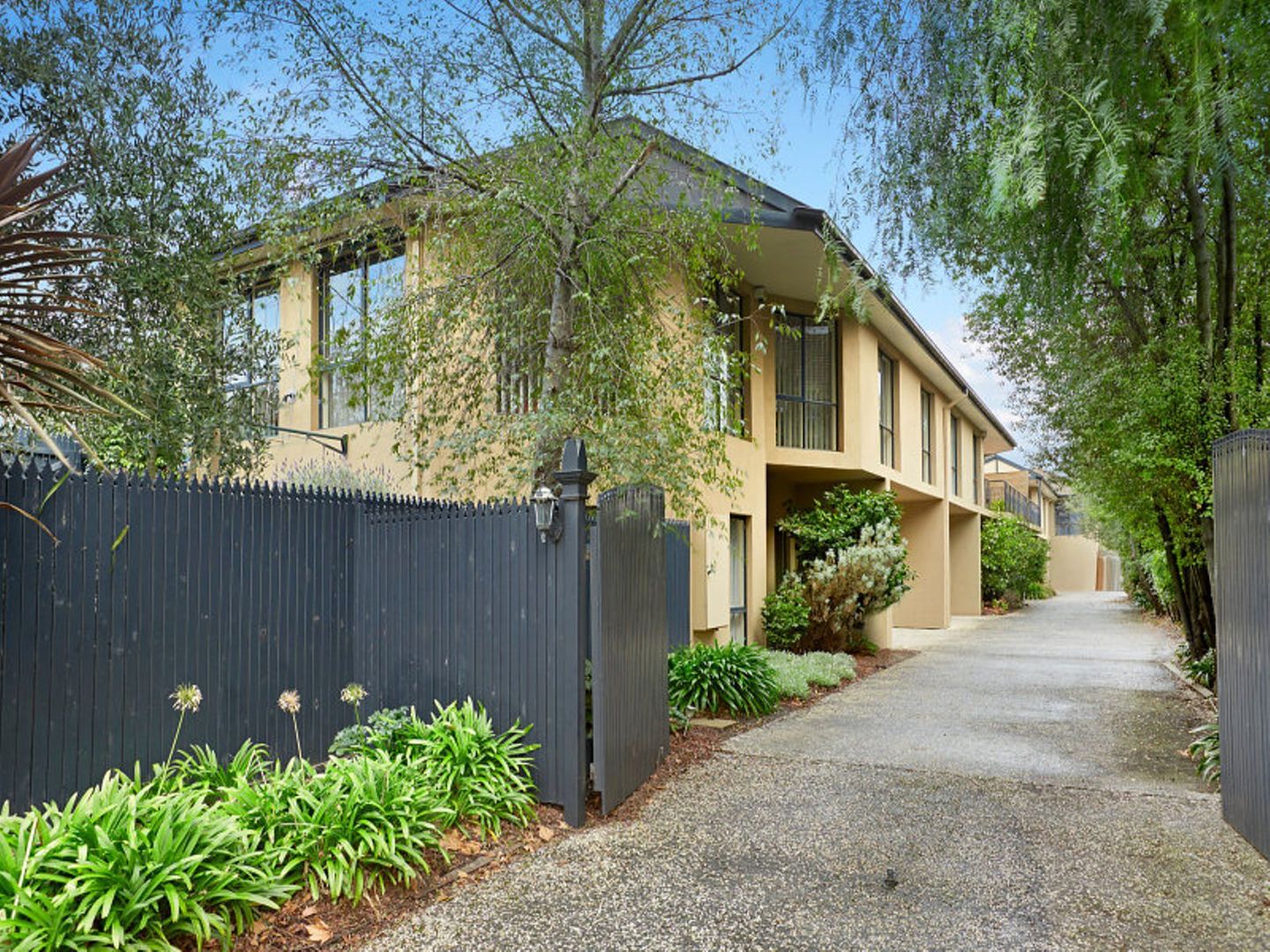 3/243 Burke Road, Glen Iris Property History & Address Research Domain