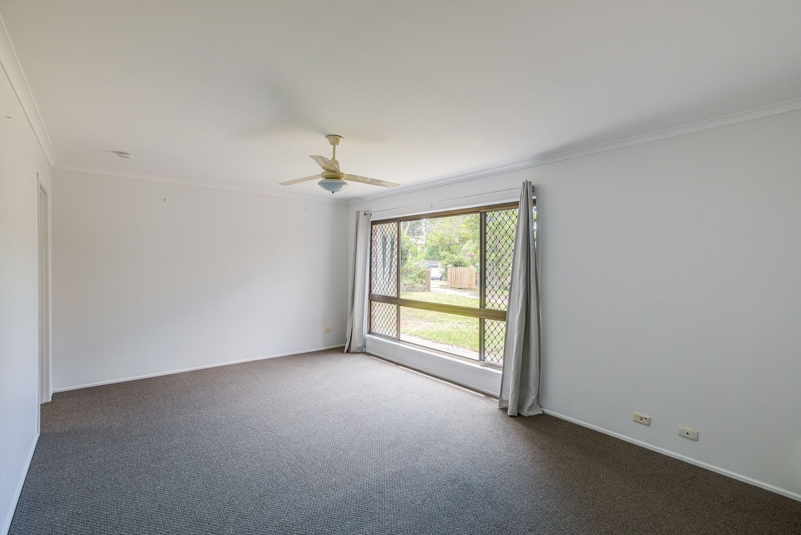 40 Cambridge Drive, Alexandra Hills QLD 4161, Image 2