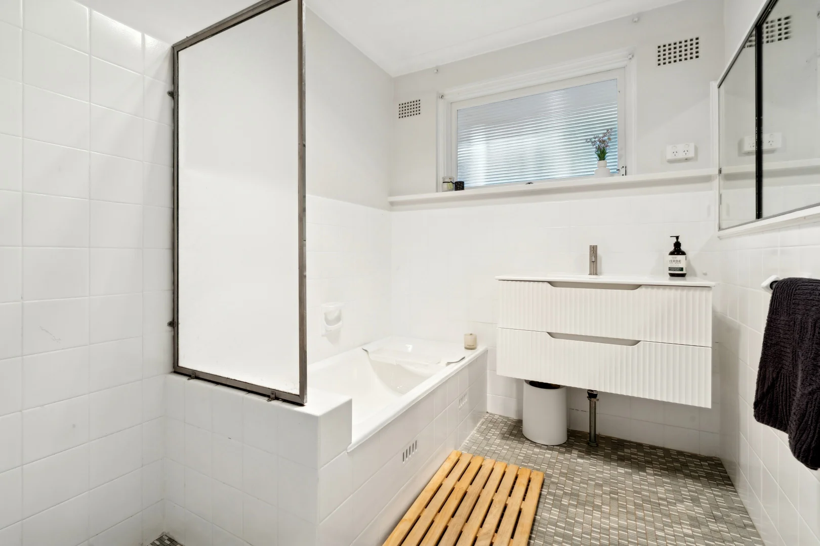 Additional image 8 of 8 Padulla Place, Castle Cove NSW 2069